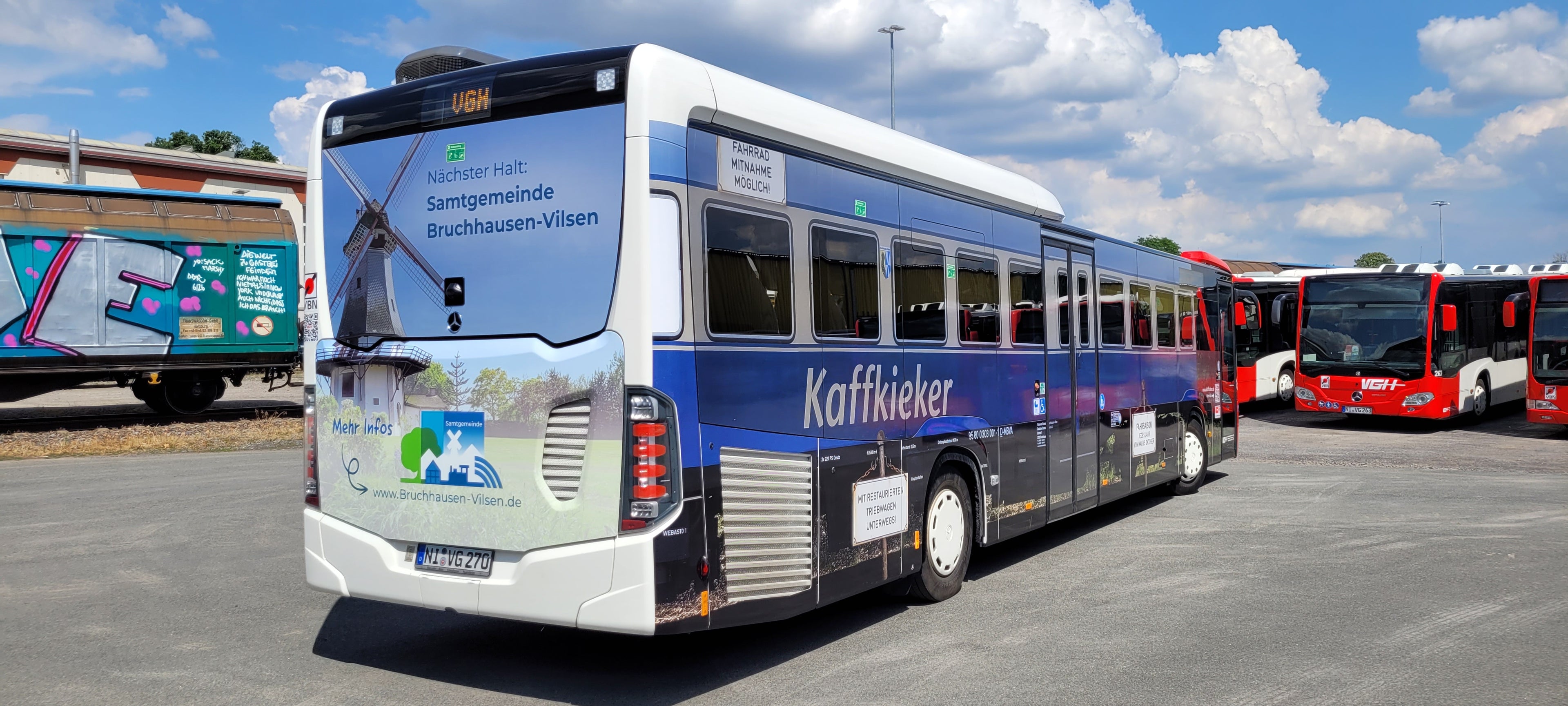 Busbeschriftung/Vollfolierung für Deutschen Eisenbahnverein in Bruchhausen-Vilsen, Zusammenarbeit mit VGH Hoya, foliert von Printhaus.